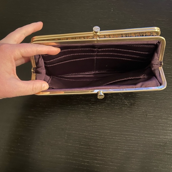 Fun HOBO full size wallet! - Picture 4 of 6